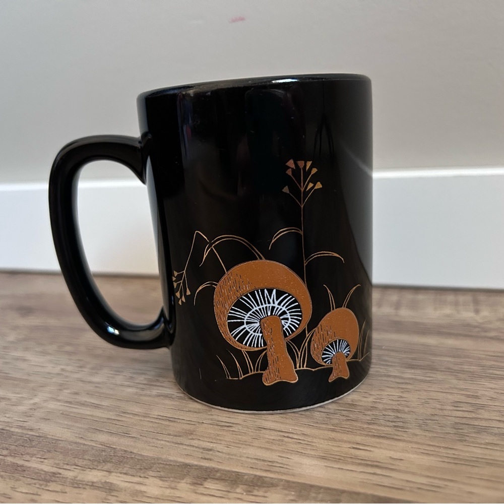 Mushroom botanical graphic black brown gold coffee mug tea trendy - Picture 2 of 10